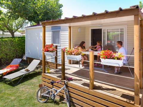 Ook chalets zijn bij Camping l´Amfora